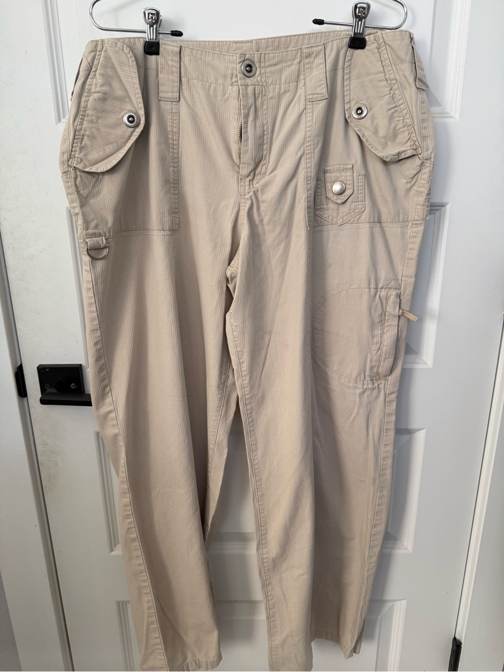 Women’s Cargo Utility Pants in Light Beige